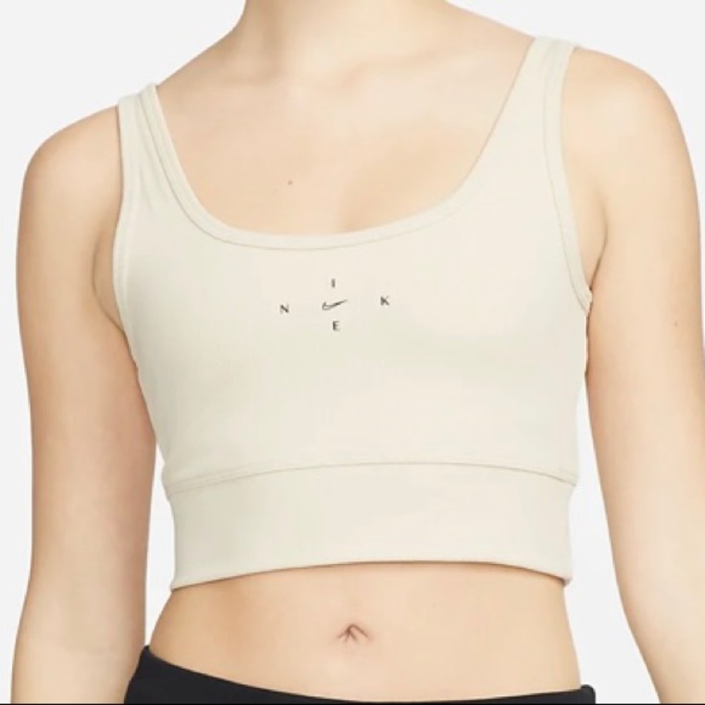 WOMENS BRAND NEW NIKE ONE LUXE OUTFIT SIZE XL